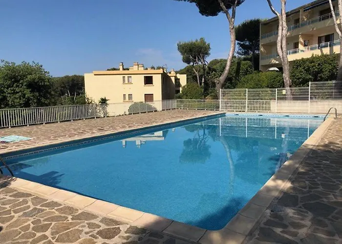 2p A Avec Acces Piscine - Fr-1-251-859 *