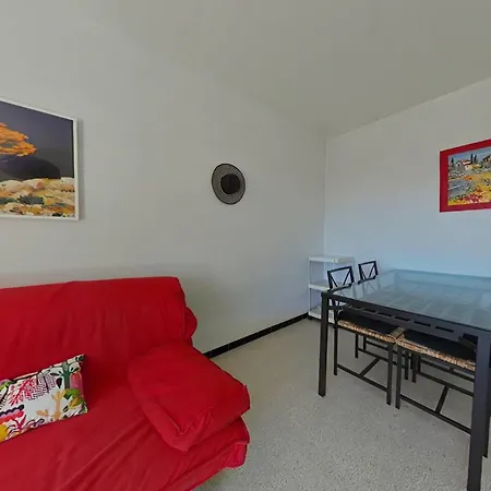 2p A Avec Acces Piscine